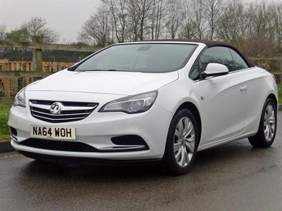 Używany Vauxhall Cascada 140 KM (102 kW) 2014 Biały Kabriolet