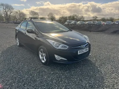 Käytetty Hyundai i40 Active 115 HP (84 kW) 2012 Musta Sedan