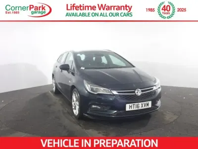 Used Vauxhall Astra SRi 2016 Green Estate