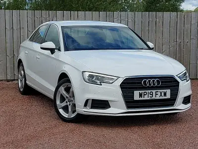 Używany Audi A3 Sport 150 KM (110 kW) 2019 Biały Sedan/Limuzyna