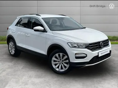 Used VW T-Roc SE 115 HP (84 kW) 2018 Pure white SUV