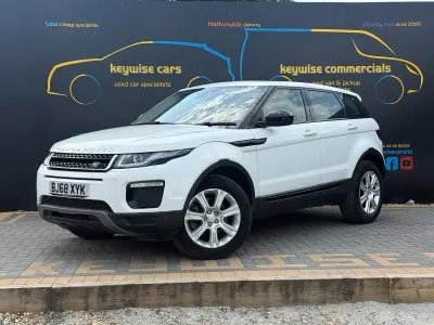 Used Land Rover Range Rover evoque SE 2018 White Estate
