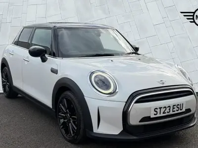 Used Mini Cooper Exclusive 134 HP (98 kW) 2023 White Hatchback
