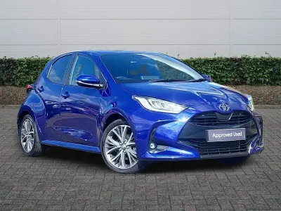 Used Toyota Yaris 116 HP (85 kW) 2024 Blue Hatchback