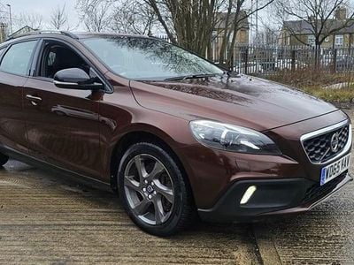 Used Volvo V40 CC 120 HP (88 kW) 2015 Estate