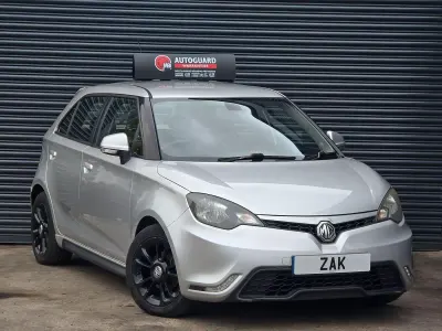 Used MG MG3 106 HP (77 kW) 2015 Silver Hatchback