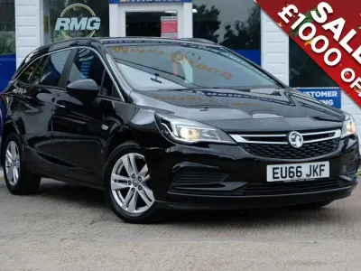 Used Vauxhall Astra Design Edition 2016 Black Estate
