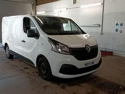 White Used 2019 Renault Trafic Business MPV | £7,950 (Super price)