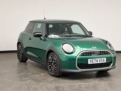 Used Mini Cooper S Exclusive 204 HP (150 kW) 2024 Green Hatchback