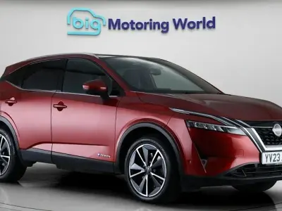 Begagnad Nissan Qashqai S 190 HK (139 kW) 2023 Röd SUV