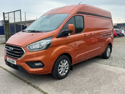 Usado Ford Transit Custom Limited 170 HP (125 kW) 2021 Laranja Van