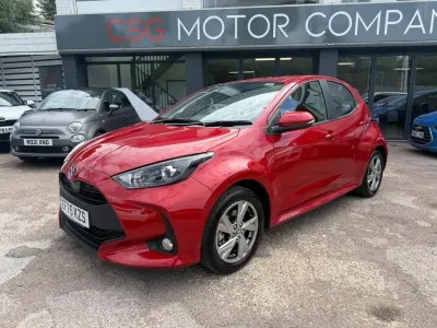 Used Toyota Yaris Play 2025 Red Hatchback