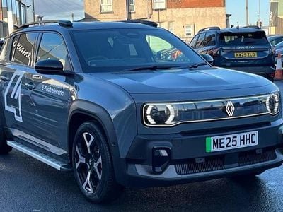 New 2025 Renault R4 Komfort Estate | £26,990