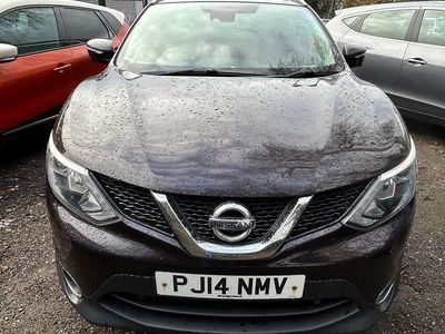 Black Used 2014 Nissan Qashqai Tekna SUV | £4,995 (Expensive)