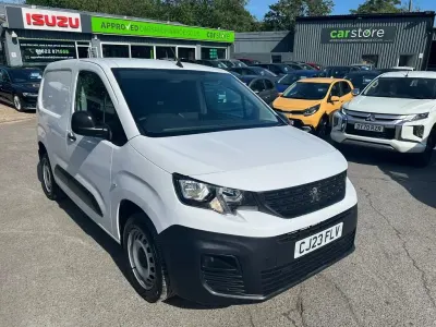Used Peugeot Partner Premium 131 HP (96 kW) 2023 White MPV