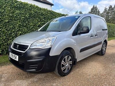 Used Peugeot Partner 2019 Silver MPV