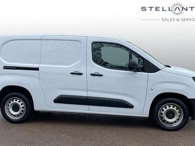 White Used 2025 Peugeot Partner MPV | £14,998 (Good price)