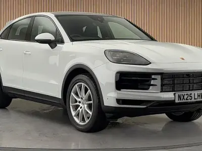 New Porsche Cayenne 354 HP (260 kW) 2025 Carrara white SUV