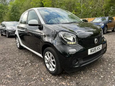 Used Smart ForFour Passion Premium 71 HP (52 kW) 2015 Black Hatchback