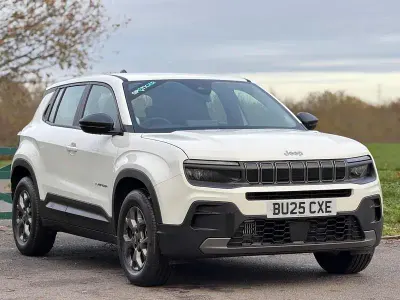 Ny Jeep Avenger Longitude 100 HK (73 kW) 2025 Vit SUV