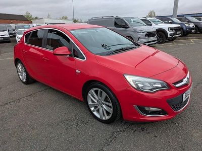 Second-hand Vauxhall Astra SRi 165 CP (121 kW) 2015 Roșu Hatchback