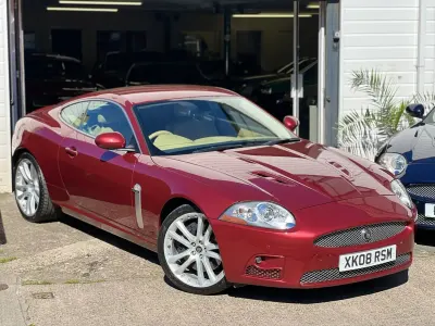 Używany Jaguar XKR Supercharged 2008 Czerwony Coupe