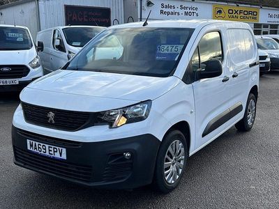 Used Peugeot Partner 100 HP (73 kW) 2019 White MPV