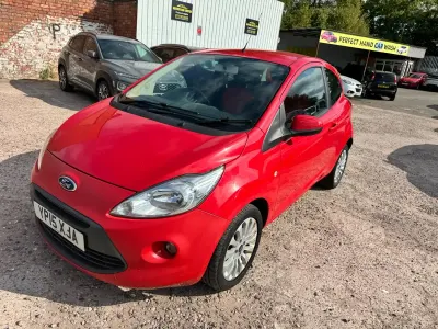 Used Ford Ka Zetec 69 HP (50 kW) 2015 Red Hatchback