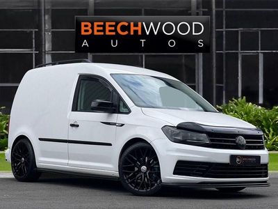 Begagnad VW Caddy Startline 102 HK (75 kW) 2019 Vit Minibuss