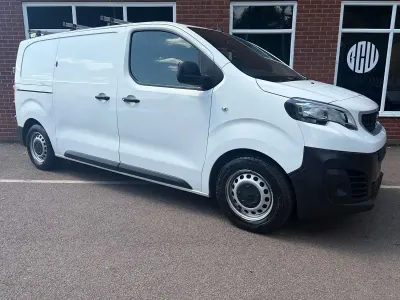 Used Peugeot Expert S 100 HP (73 kW) 2020 White Van
