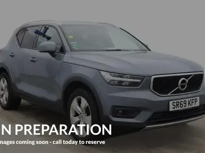 Used Volvo XC40 Momentum 163 HP (119 kW) 2020 Grey SUV