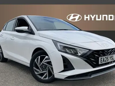 Używany Hyundai i20 Advanced 101 KM (74 kW) 2025 Biały Hatchback