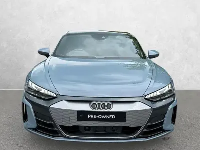 Begagnad Audi e-tron GT quattro Advanced 389 kW (530 HK) 2023 Grå Sedan
