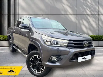 Used Toyota HiLux 150 HP (110 kW) 2016 Grey Pickup