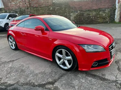 Begagnad Audi TT S-Line 2012 Röd Sportkupé