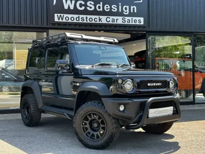 Usado Suzuki Jimny 101 HP (74 kW) 2023 Preto SUV