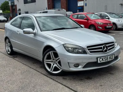 Usado Mercedes CLC180 143 HP (105 kW) 2008 Prateado Citadino