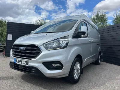 Used Ford Transit Custom Limited 170 HP (125 kW) 2020 Silver Van