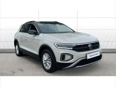Usado VW T-Roc Life 150 HP (110 kW) 2023 Cinzento SUV