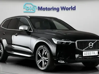 Usado Volvo XC60 R-Design 250 HP (183 kW) 2018 Preto SUV