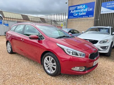 Used Kia Ceed 2013 Red Hatchback
