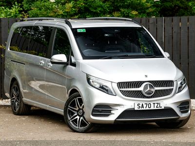 Mercedes V220