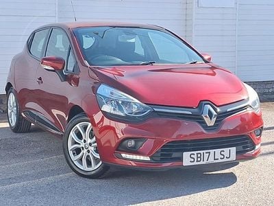 Usado Renault Clio IV Dynamique 75 HP (55 kW) 2017 Vermelho Citadino