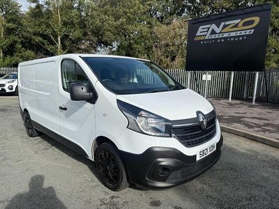 White Used 2021 Renault Trafic Business MPV | £7,495 (Good price)