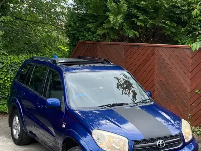 Used Toyota RAV4 2004 Blue SUV