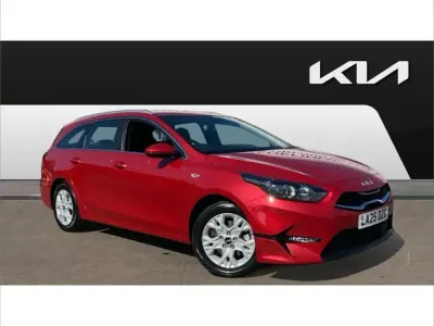 Used Kia Ceed 138 HP (101 kW) 2025 Red Hatchback