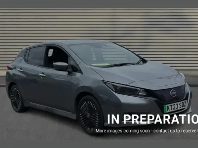 Gebraucht Nissan Leaf Tekna 108 kW (147 PS) 2023 Grau Kleinwagen