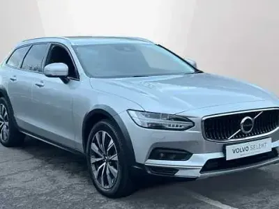 Usado Volvo V90 CC 247 CV (181 kW) 2021 Plateado Familiar