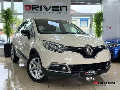 Used Renault Captur Dynamique 90 HP (66 kW) 2015 Cream SUV