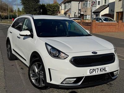 White Used 2017 Kia Niro SUV | £11,900 (Fair price)